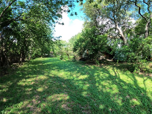1806 Fortview RD, Austin, TX 78704