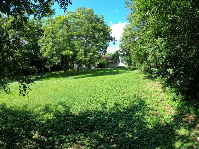 1806 Fortview RD, Austin, TX 78704