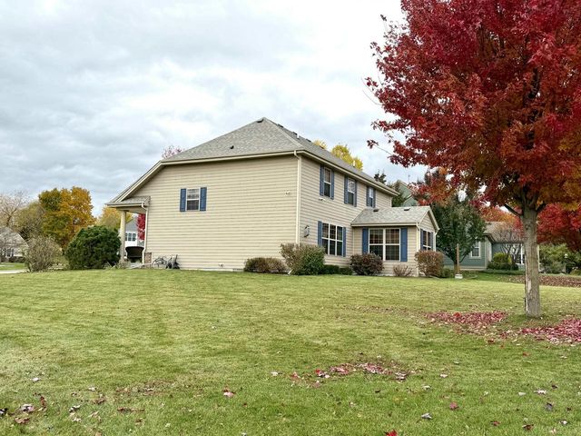 N57W24444 Falcon COURT, Sussex, WI 53089