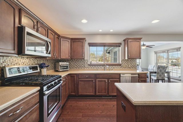 N57W24444 Falcon COURT, Sussex, WI 53089