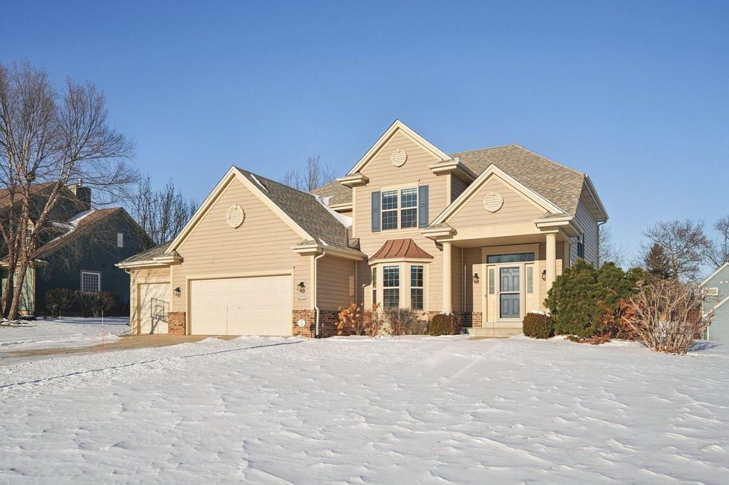 N57W24444 Falcon COURT, Sussex, WI 53089