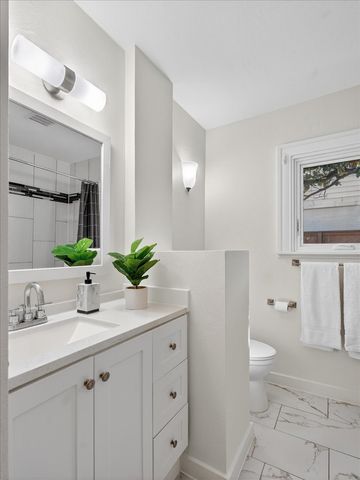 5626 Mccommas Boulevard, Dallas, TX 75206