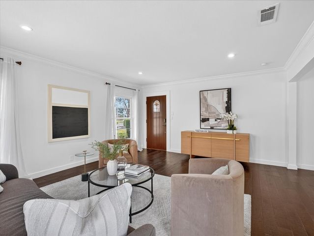 5626 Mccommas Boulevard, Dallas, TX 75206