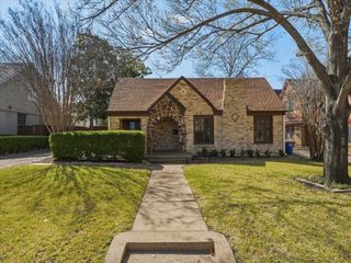 5626 Mccommas Boulevard, Dallas, TX 75206