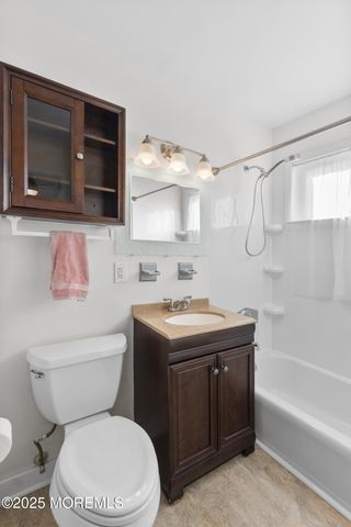 85 Helen Avenue, Freehold, NJ 07728