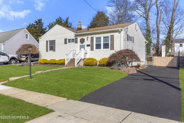 85 Helen Avenue, Freehold, NJ 07728