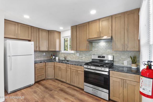 85 Helen Avenue, Freehold, NJ 07728