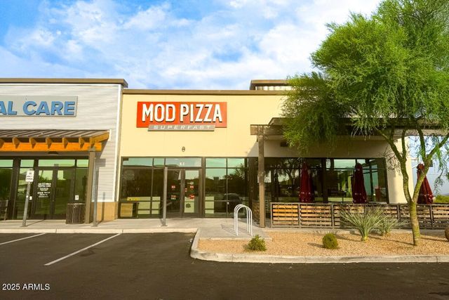 231 E SANTA CRUZ Drive, Phoenix, AZ 85085