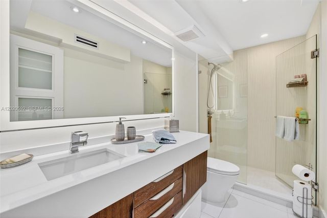 3909 N Ocean Boulevard 107, Fort Lauderdale, FL 33308