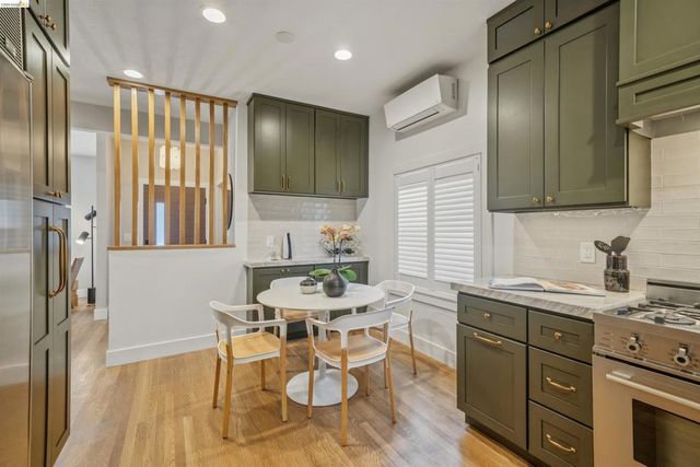 2635 Mathews St, Berkeley, CA 94702