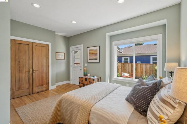2635 Mathews St, Berkeley, CA 94702