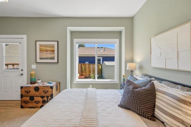 2635 Mathews St, Berkeley, CA 94702