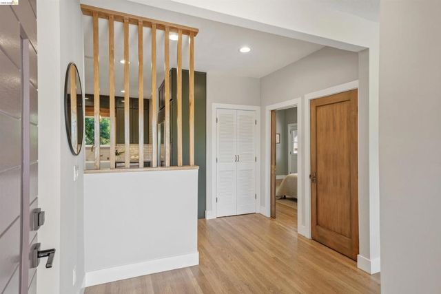 2635 Mathews St, Berkeley, CA 94702