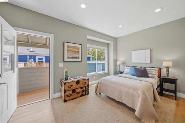 2635 Mathews St, Berkeley, CA 94702