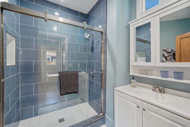 2635 Mathews St, Berkeley, CA 94702