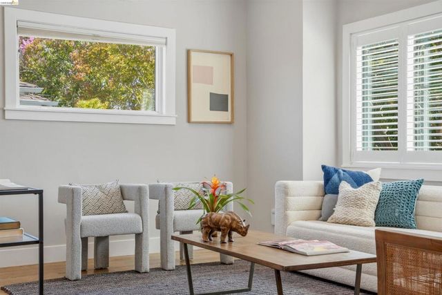 2635 Mathews St, Berkeley, CA 94702
