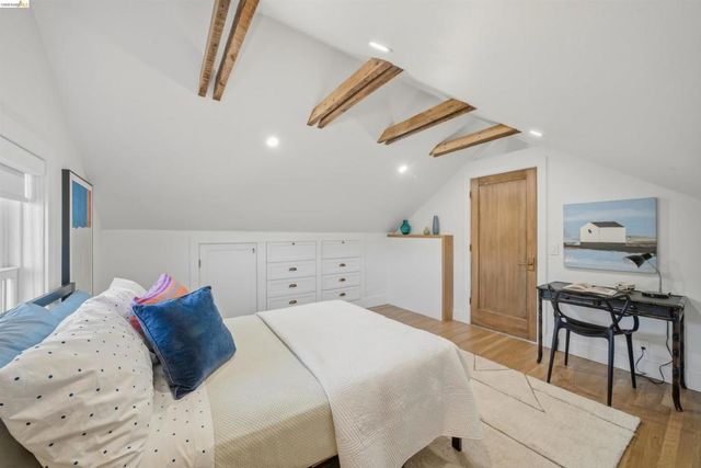 2635 Mathews St, Berkeley, CA 94702