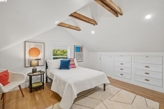 2635 Mathews St, Berkeley, CA 94702