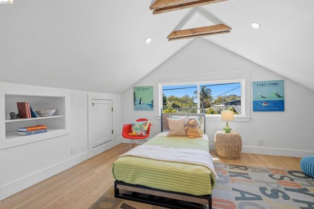 2635 Mathews St, Berkeley, CA 94702