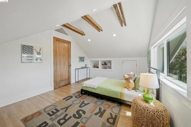 2635 Mathews St, Berkeley, CA 94702