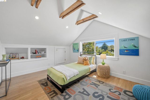 2635 Mathews St, Berkeley, CA 94702