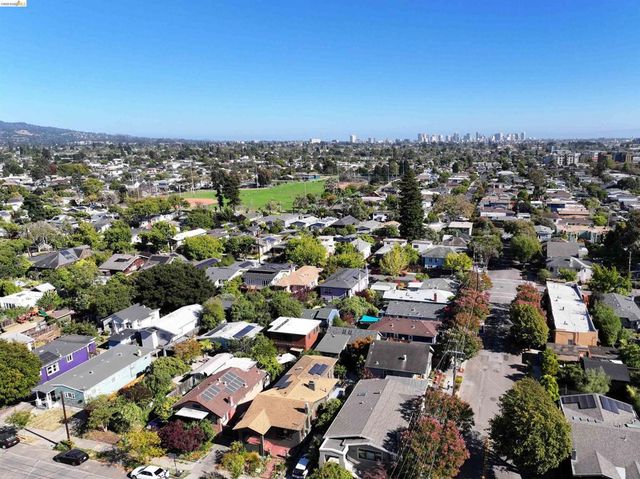 2635 Mathews St, Berkeley, CA 94702