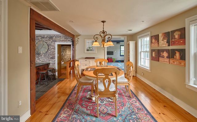 2135 S SUGAN RD, New Hope, PA 18938