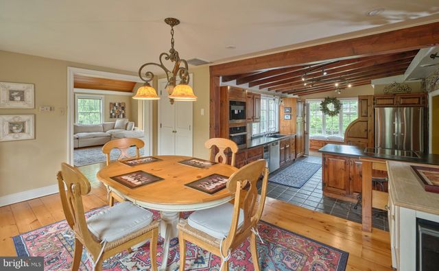 2135 S SUGAN RD, New Hope, PA 18938
