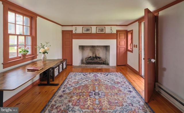 2135 S SUGAN RD, New Hope, PA 18938