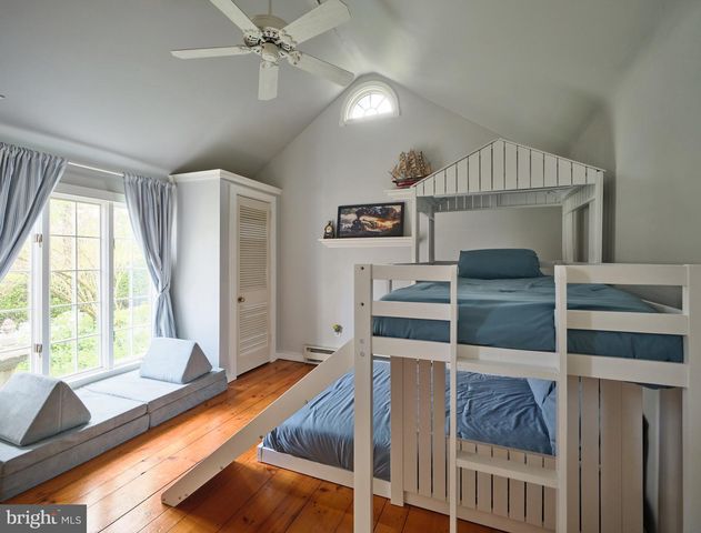 2135 S SUGAN RD, New Hope, PA 18938