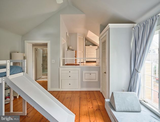 2135 S SUGAN RD, New Hope, PA 18938