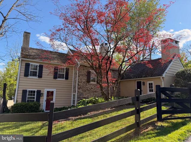 2135 S SUGAN RD, New Hope, PA 18938