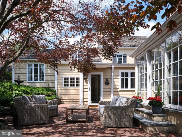 2135 S SUGAN RD, New Hope, PA 18938