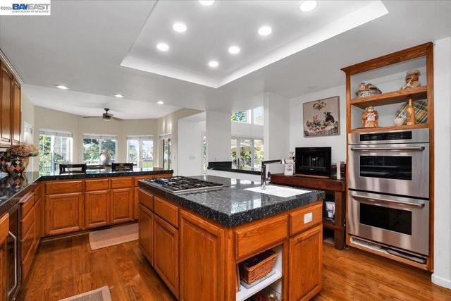 82 Edgeview Ct, Discovery Bay, CA 94505