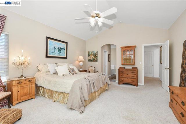 82 Edgeview Ct, Discovery Bay, CA 94505