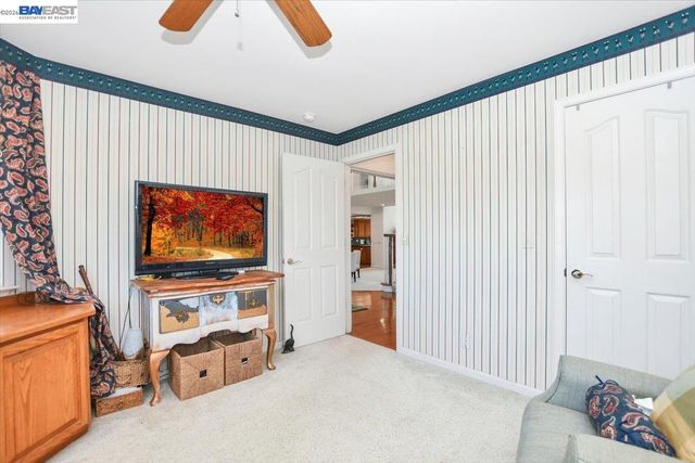 82 Edgeview Ct, Discovery Bay, CA 94505