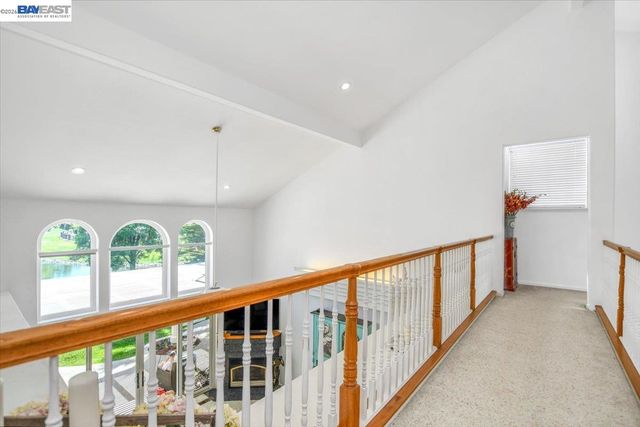 82 Edgeview Ct, Discovery Bay, CA 94505