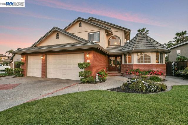 82 Edgeview Ct, Discovery Bay, CA 94505