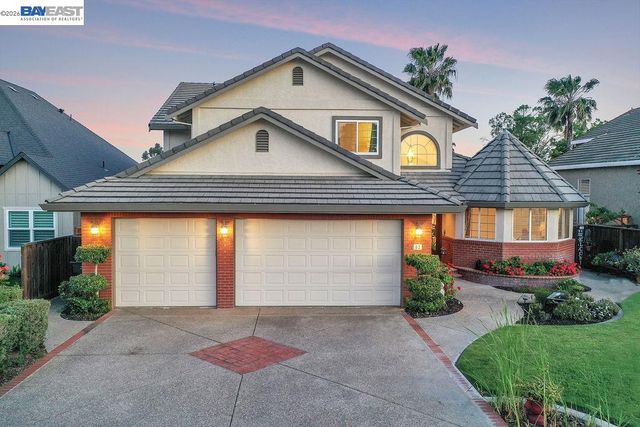 82 Edgeview Ct, Discovery Bay, CA 94505