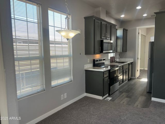 10701 N 99TH Avenue 65, Peoria, AZ 85345