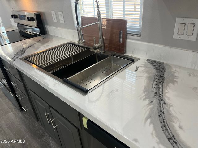 10701 N 99TH Avenue 65, Peoria, AZ 85345