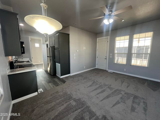 10701 N 99TH Avenue 65, Peoria, AZ 85345