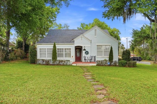 337 E SESSOMS AVENUE, Lake Wales, FL 33853