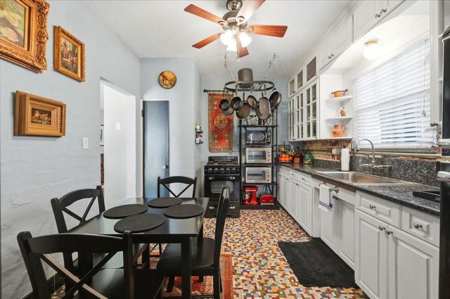 337 E SESSOMS AVENUE, Lake Wales, FL 33853