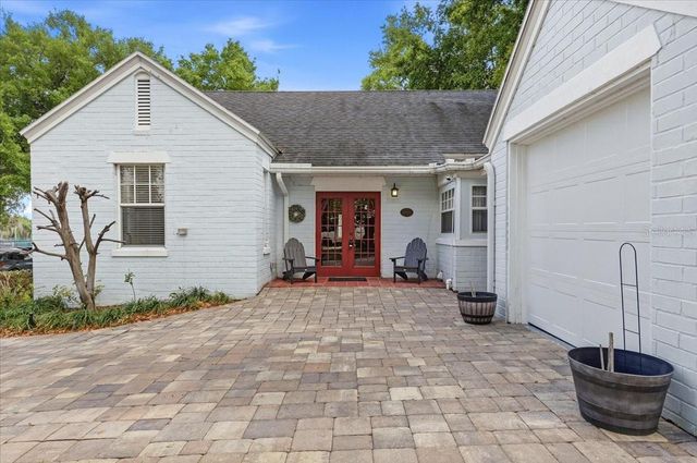 337 E SESSOMS AVENUE, Lake Wales, FL 33853