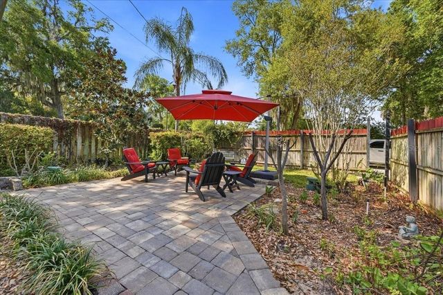 337 E SESSOMS AVENUE, Lake Wales, FL 33853