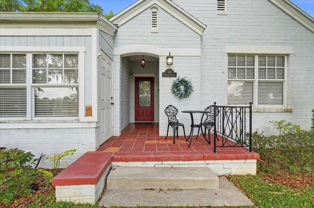 337 E SESSOMS AVENUE, Lake Wales, FL 33853