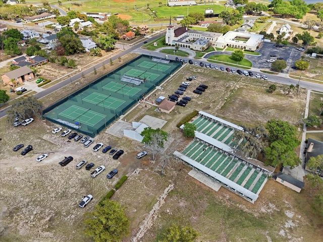 337 E SESSOMS AVENUE, Lake Wales, FL 33853