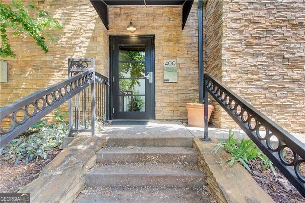 2230 Cheshire Bridge Road NE 416, Atlanta, GA 30324