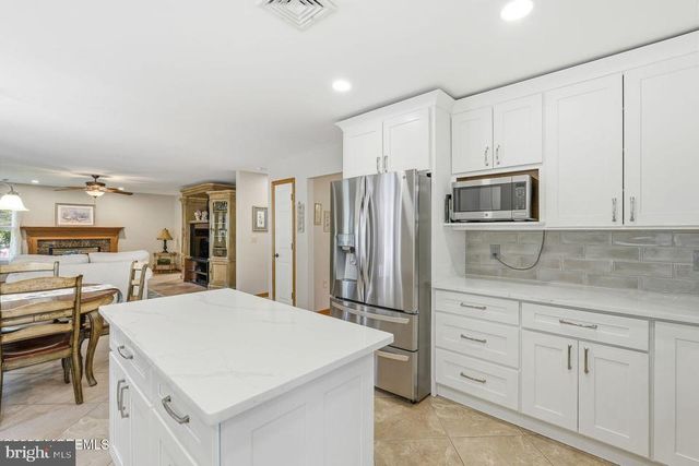 202 VERONICA CT, Lanoka Harbor, NJ 08734
